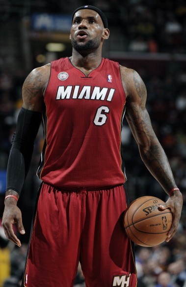 莱万特高层：几乎每天都收到关于埃永的报价，冬窗不考虑出售他（莱万特管理层：埃永报价不断，冬窗无意出售）