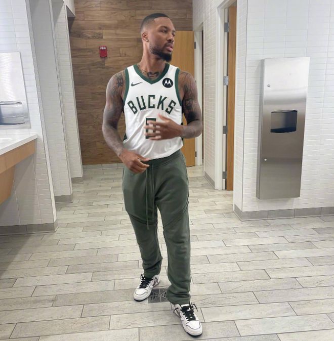 罗马诺：国米未与恩里克沟通离队可能，最终决定尚未做出（罗马诺：国米尚未与恩里克讨论离队事宜，最终决定仍未敲定）