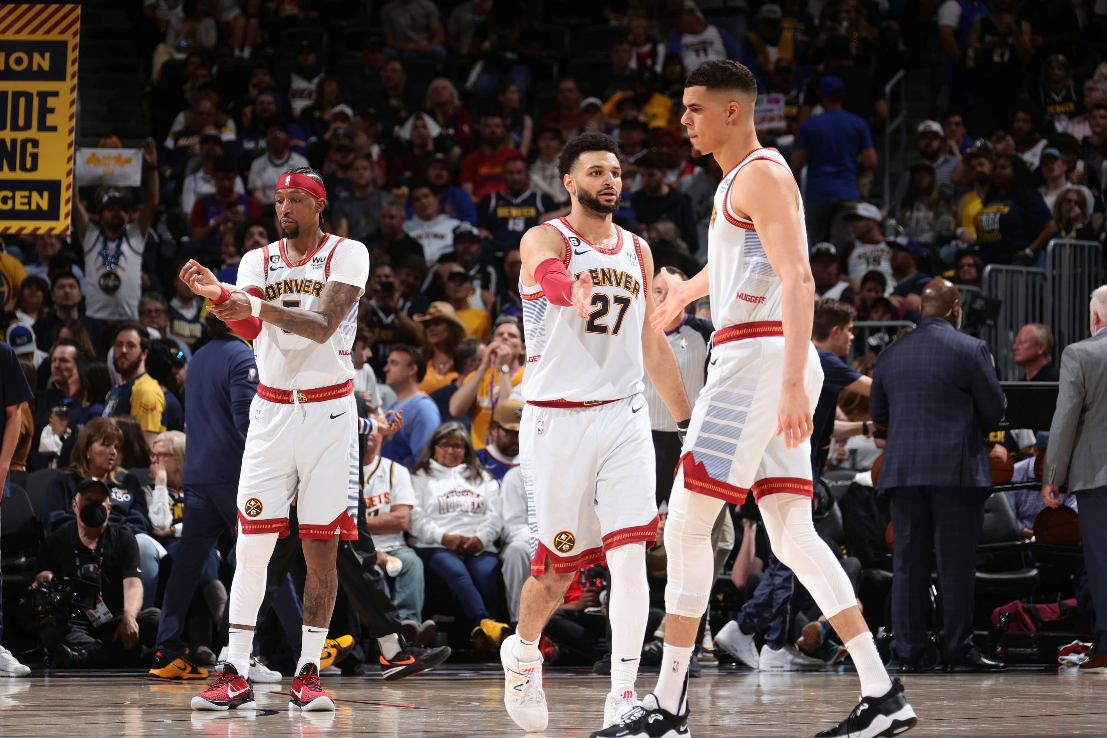 王励勤1番呼吁引争议，莎头不该被关注？球迷戳破残酷现实！（王励勤发声引争议：莎头是否被过度关注？球迷揭开残酷真相）