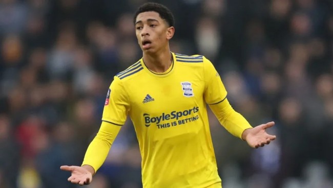 皇家奥维耶多vs奥萨苏纳：龙东、登东克尔首发，布季米尔、劳尔-加西亚出战（皇家奥维耶多对阵奥萨苏纳：龙东、登东克尔先发，布季米尔与劳尔-加西亚出场）