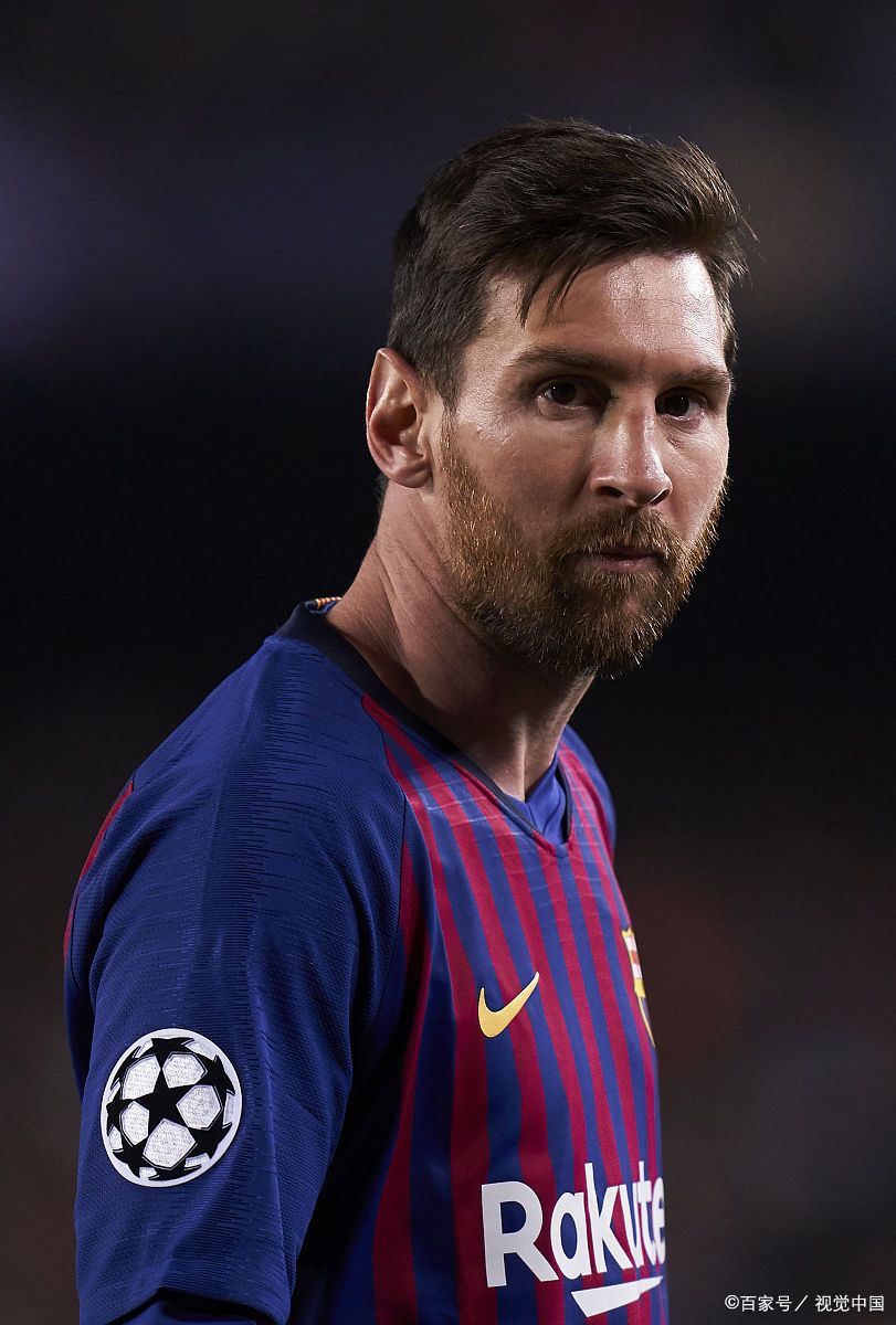 拜仁德甲13轮净胜球+40五大联赛第一，比第二名巴萨多了15球（德甲13轮后拜仁净胜球达+40，领跑五大联赛，较次席巴萨多15球）