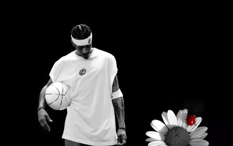 记者：于汉超正在参加B级教练培训班，下赛季将担任申花助教（记者称于汉超正攻读B级教练课程，下赛季将出任申花助教）