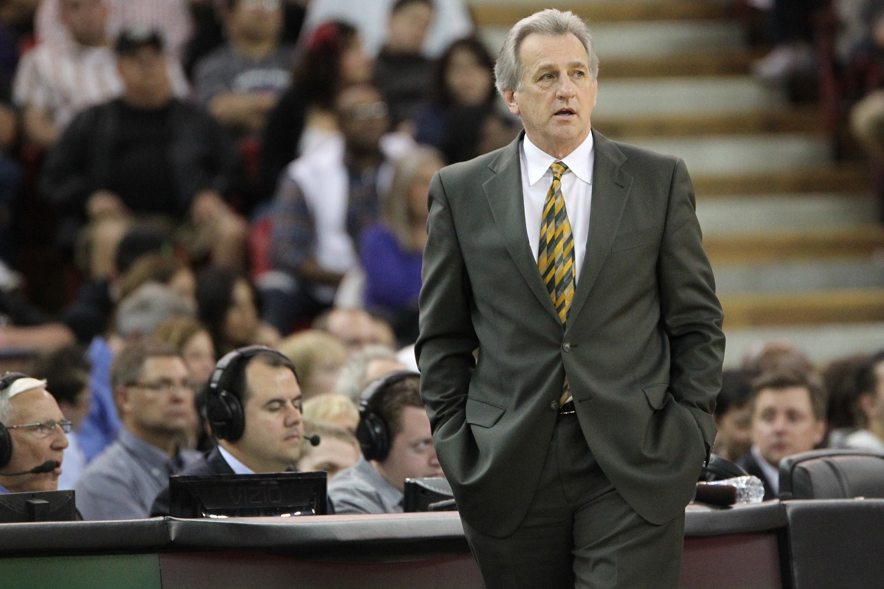 雷迪克谈里夫斯表现低迷：他扛了我们六周，消耗很大（雷迪克评里夫斯状态低迷：连扛球队六周，消耗巨大）