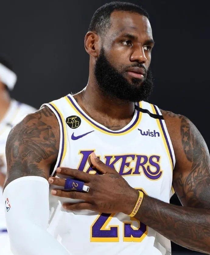 罗马诺：曼联没与帕奎塔谈判，加拉格尔是冬窗租借的潜在选择（罗马诺：曼联未与帕奎塔接触，冬窗或考虑租借加拉格尔）