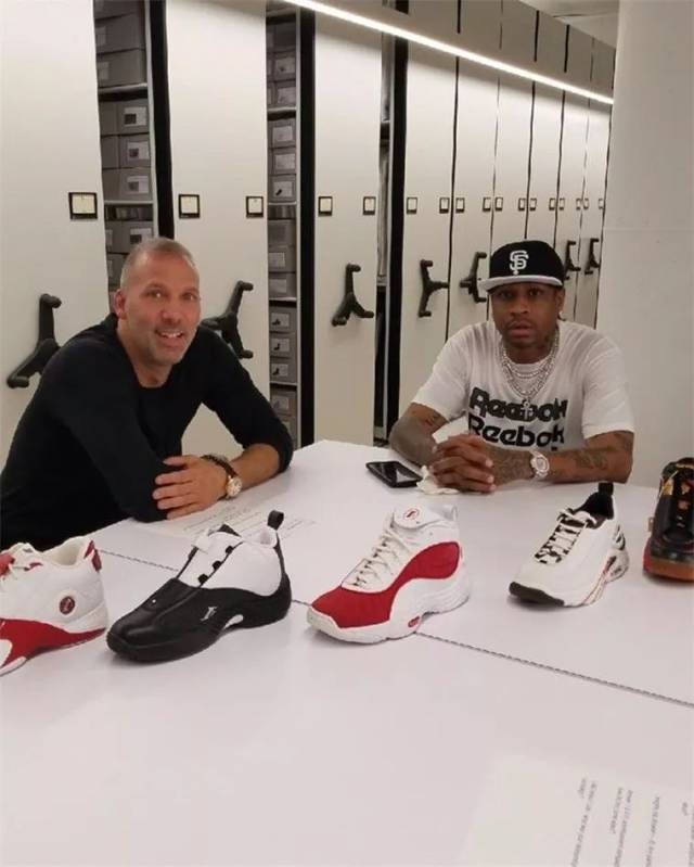 暂停关闭皮斯胡安球场，塞维利亚足球俱乐部坚决反对不公平处罚（塞维利亚俱乐部强烈抗议不公惩罚，反对暂时关闭皮斯胡安球场）