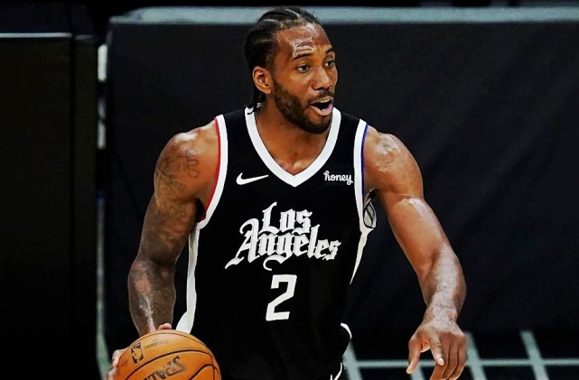 意媒：米兰派球探现场考察亨克18岁前腰卡雷察斯（意媒：米兰球探到现场考察亨克18岁前腰卡雷察斯）