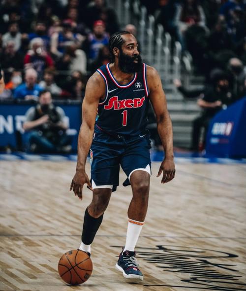 中超球队阵容分析：武汉三镇阵容变化,（武汉三镇阵容变动解析：中超球队配置新貌）