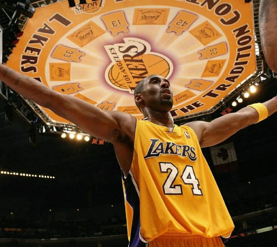 米体：因拉齐奥伤病过多，主席洛蒂托请来神父为球队祝福（米体：拉齐奥伤兵满营，主席洛蒂托邀神父为球队祈福）